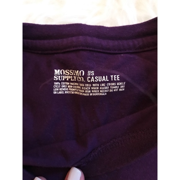 Long sleeve Tee Size Small - Picture 5 of 5